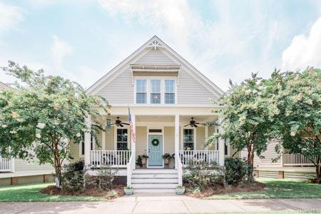 17 WOODRIDGE Avenue