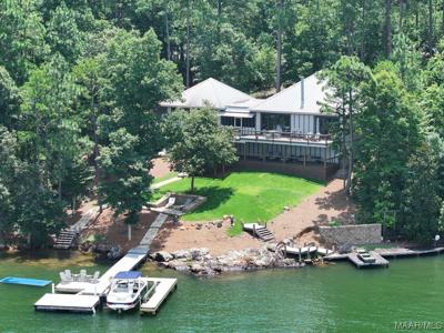 567 Harbor View Boulevard