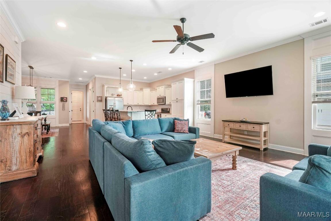 Image 2: Welcome into this spacious, open-concept floor pla