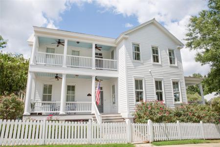 16 Boardwalk