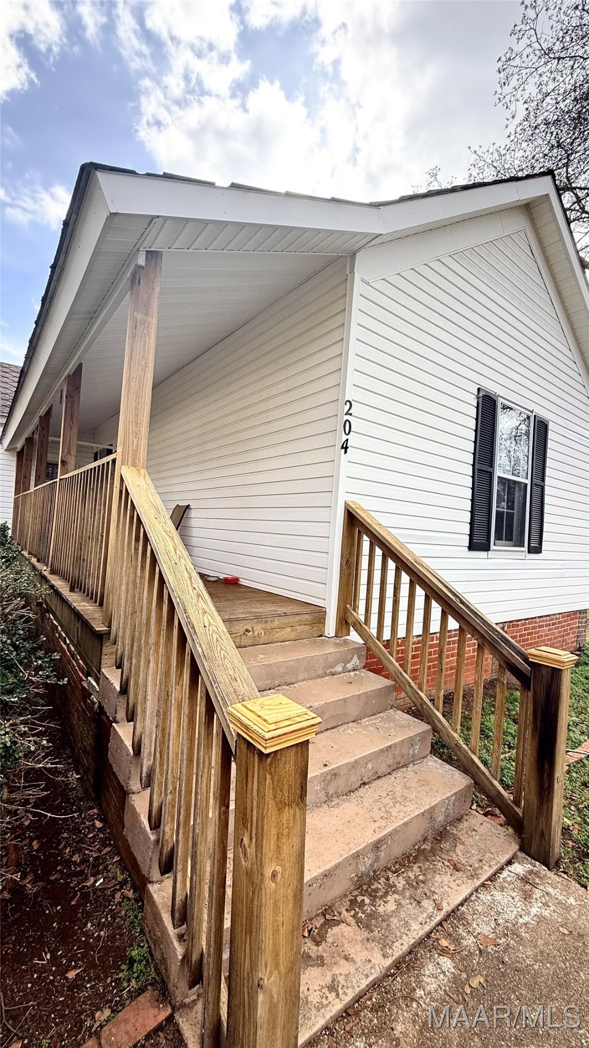 Image 3: New handrails and decking to front door