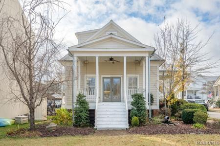 92 CHAPEL HILL Street