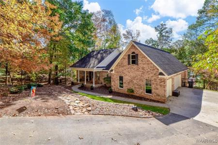 104 Lakewood Lane