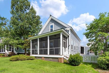 44 Carriage House Lane