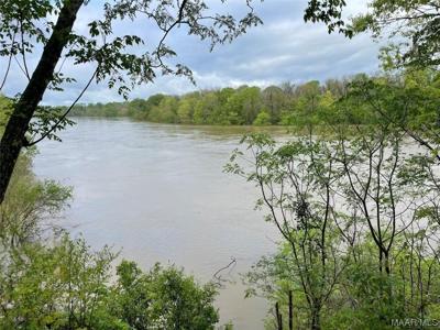 LOT River Park Court