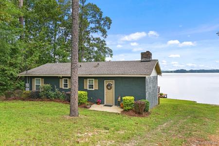 715 Hickory Drive