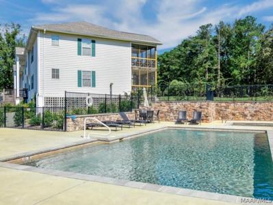 741 Lakeview Drive