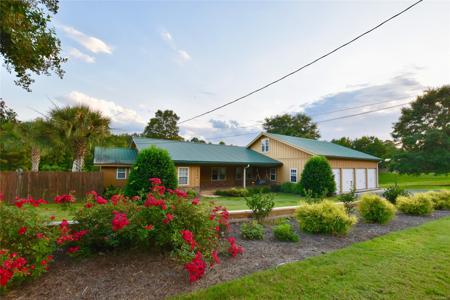2944 Red Hill Road