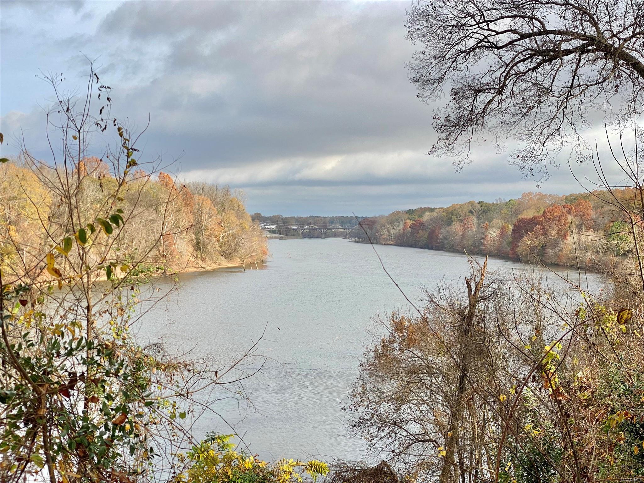 485 River Oaks Drive, Wetumpka, AL lhrmls01105150