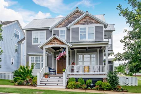 22 DOUBLE OAK Avenue