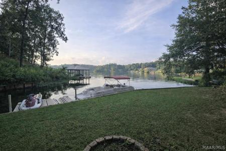 124 Ashwood Drive