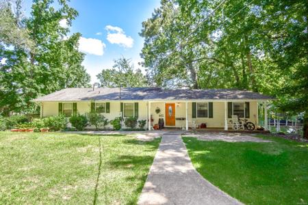 203 Corprew Circle