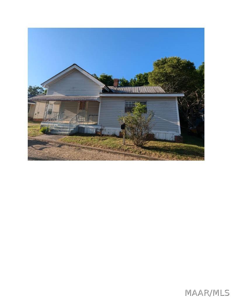 Image 4: Front of home