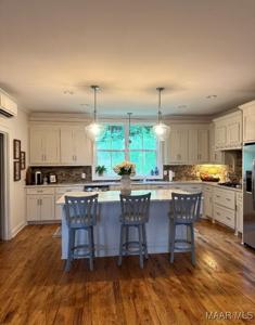 463 Shadow Creek Loop