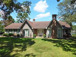 195 Shoreline Rd