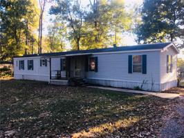 1084 Pin Oak DRIVE
