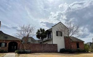 4809 Porter Circle