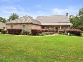 101 Lakefront Drive