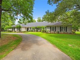 219 Shoreline Road