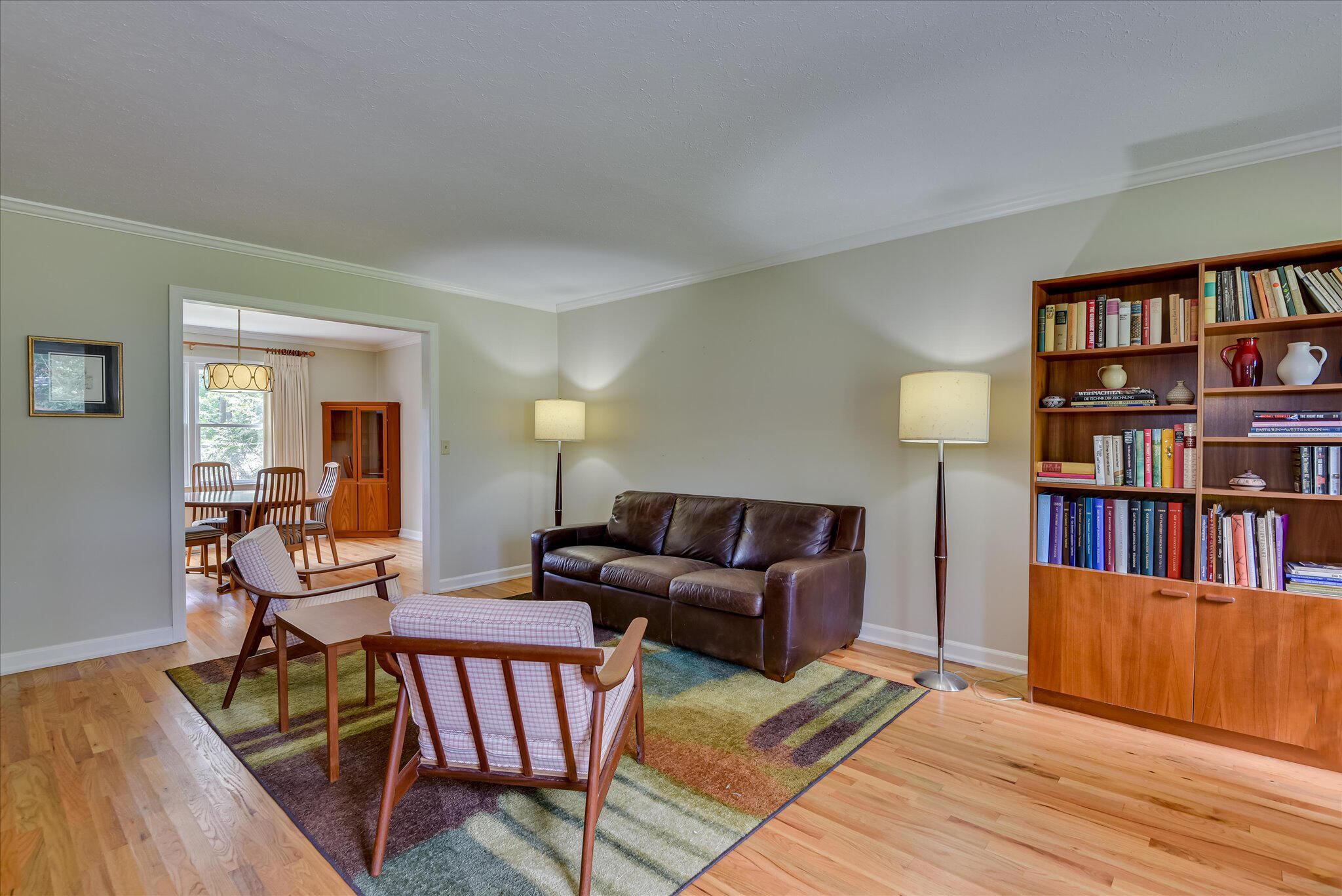 Image 2: Luxury Living in North Augusta SC 02-102
