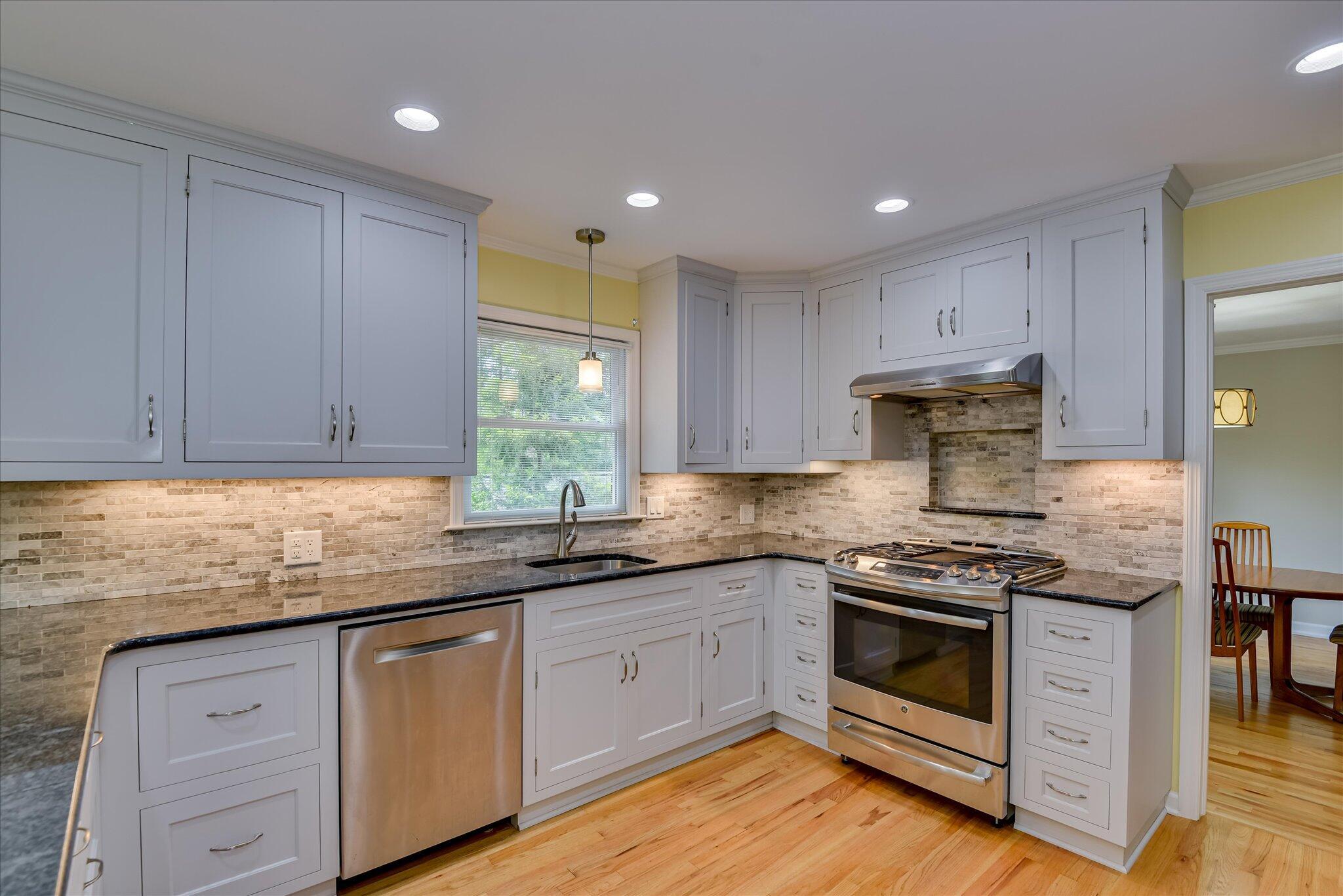 Image 4: Luxury Living in North Augusta SC 04-104