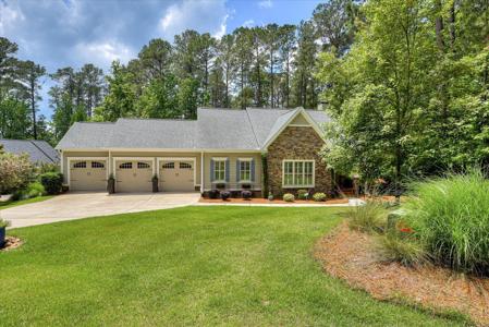 203 JACQUE CIRCLE