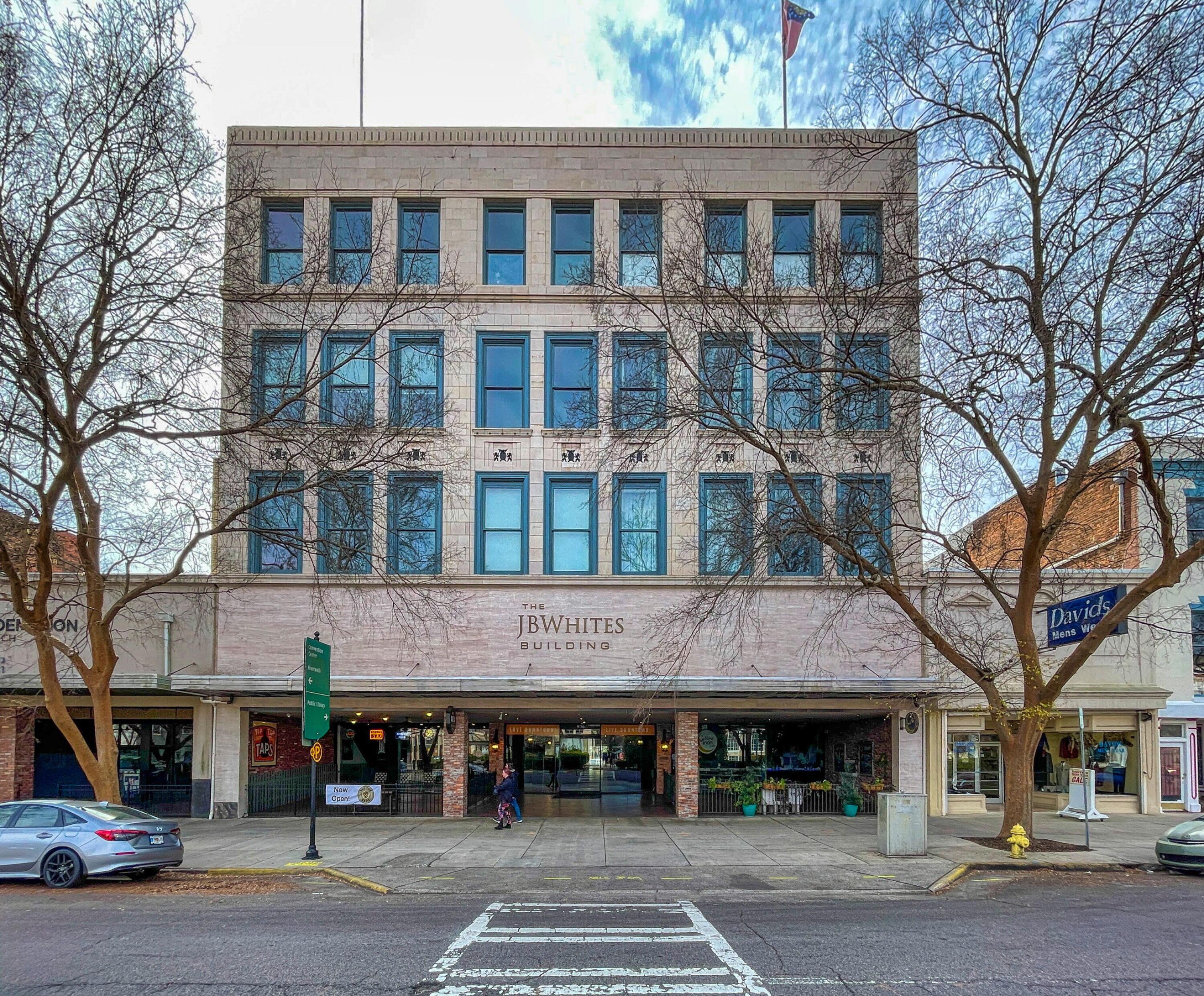 Image 1: main photo