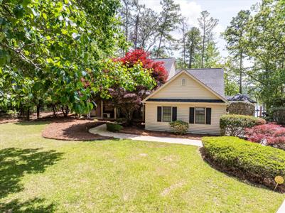 215 DEVERAUX Point