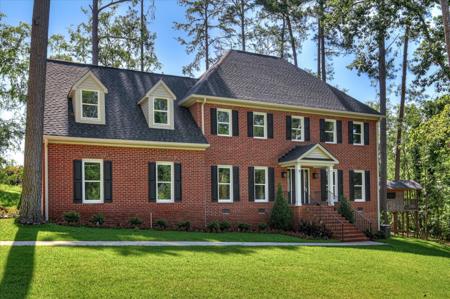 4 Shadowmoor Court