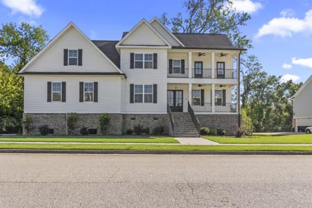 592 Rivernorth Drive