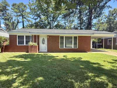 835 Lake Terrace Drive