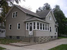 1108 E Smith