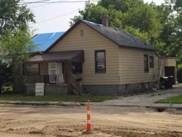 1206 Trumbull