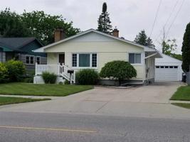 906 Pine