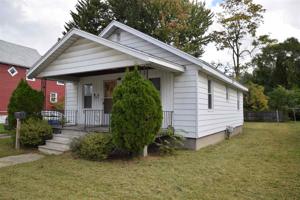 1410 N Trumbull