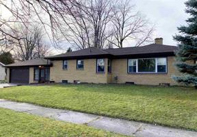 116 E Smith