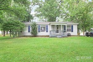 3035 Oakview Dr.