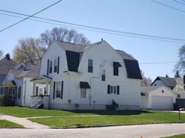 211 N Erie