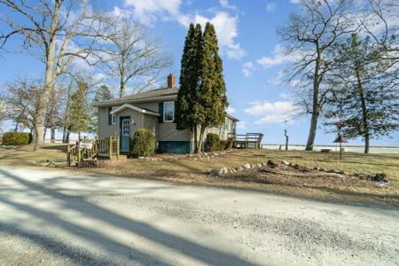 2788 N Saginaw Bay Shore