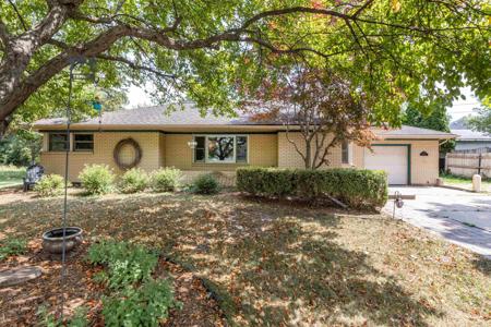 1305 Oak