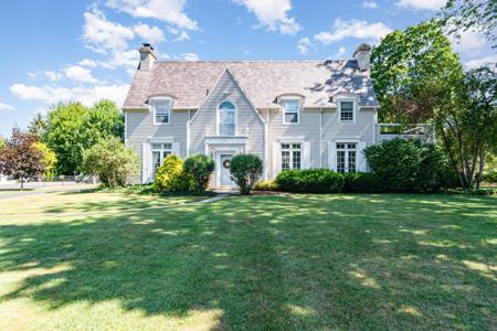 2239 Carroll