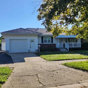 1005 Maple