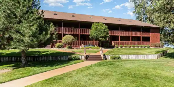 331 Lakeview