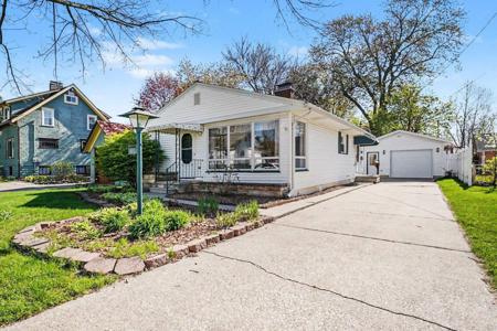 1302 Green