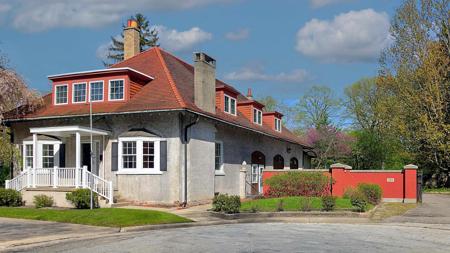 105 Parkwood