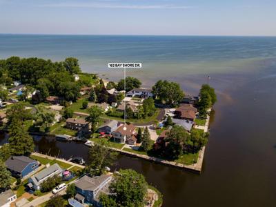 162 BAY SHORE