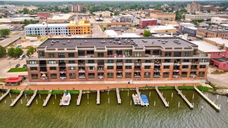 1111 N Water