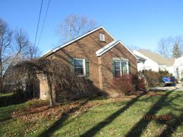 300 Main St