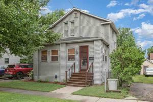 703 N Walnut St.
