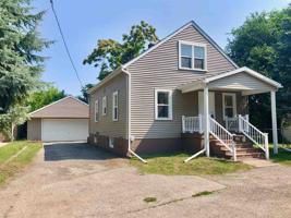 207 Deary St